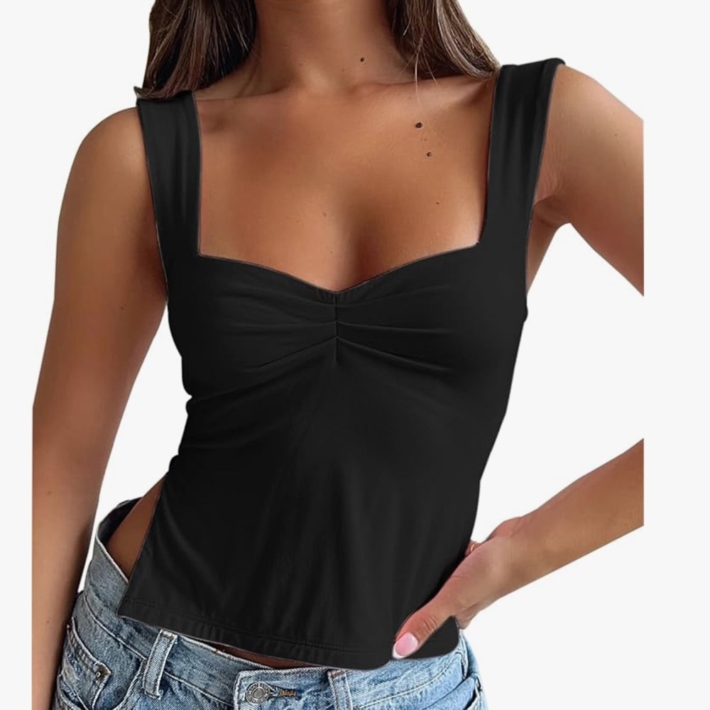 BNWOT Black sweetheart neck cropped tank top